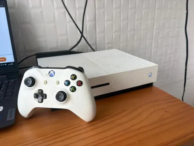 Xbox One 1TB de Memória com +5 Jogos
