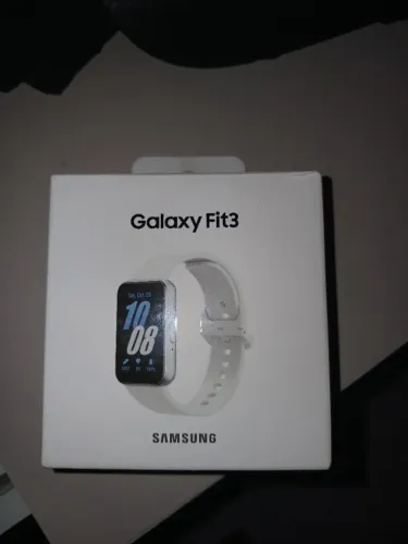 Galaxy fit3 $200