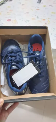 Chuteira de Campo Umbro