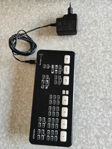 ATEM Mini Blackmagic Design - Impecável | Completa com Fonte Original | R$ 1.400