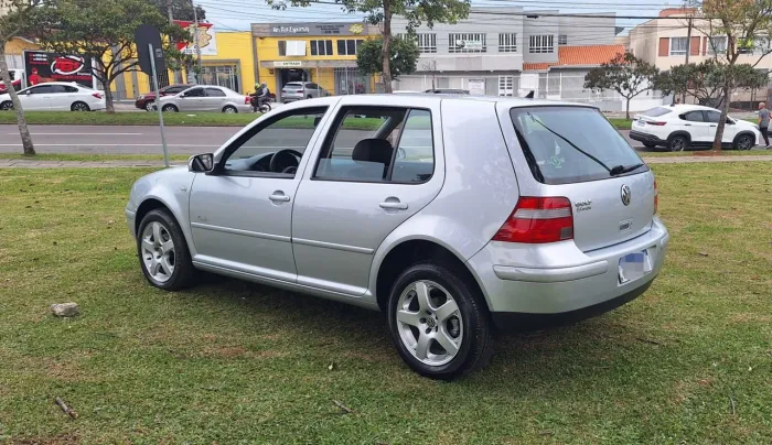 Volkswagen Golf Flash 1.6 MI /1.6 MI Tot. Flex 8V 4P 2006