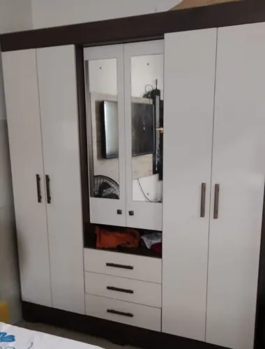 Guarda roupa solterão