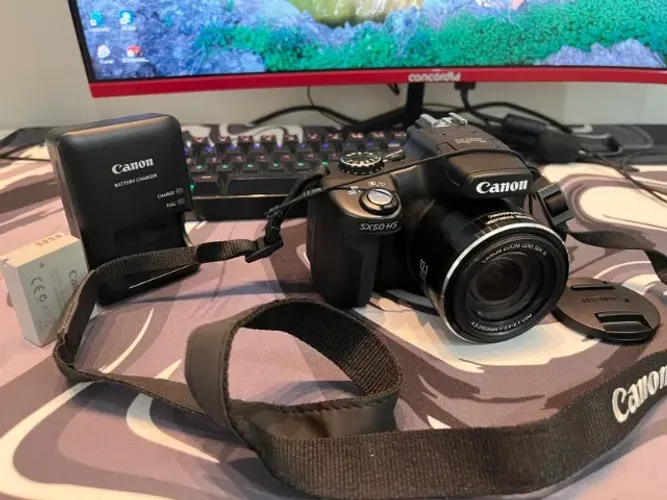 Canon SX50HS