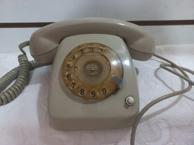 Telefone antigo