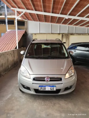 Fiat Idea Attractive 1.4 Fire Flex 8V 5P 2015
