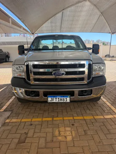 Ford F-250 XLT 4.2 TB Diesel 2006