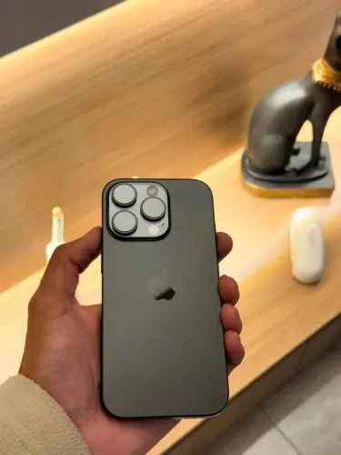 IPHONE 16 PRO