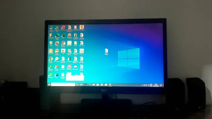 Vendo Computador com Monitor LG