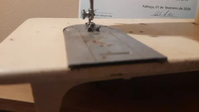Maquina de costura singer