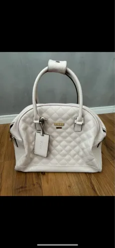 Bolsa original. Da Guess 