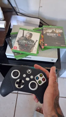 Xbox one s perfeito estado de conservação