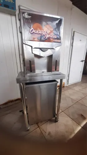 Vendo máquina suco laranja industrial 