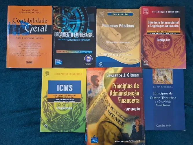 Lote de Livros Técnicos Contabilidade Administração e Direito