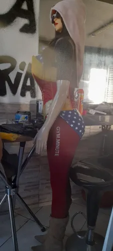 Mulher Maravilha Tamanho Real Fitnes