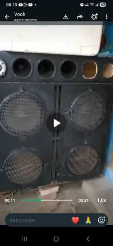 Vendo som completo,mesa,caixas e vários acessórios 