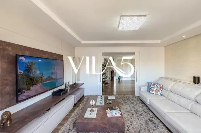 Cobertura face norte no Juvevê: 310 m² privativos, spa e espaço gourmet