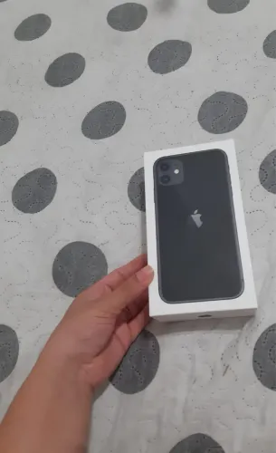 Vendo IPHONE 11 c/ 128GB