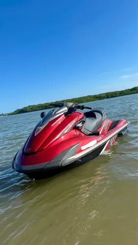JET SKI YAMAHA FZ-R SHO (3 LUGARES)