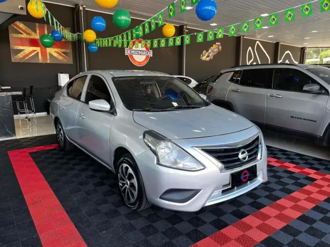 Nissan Versa SV 1.6 16V Flexstart 4P Aut. 2016