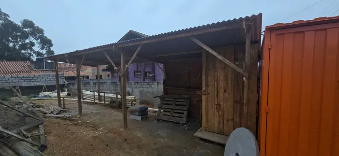 Vendo 10metros barracao de madeira para obra acompanha telha