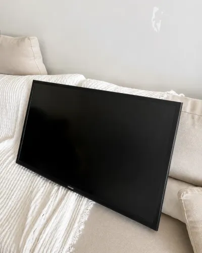 Smart TV Samsung 32" HD Tizen (UN32T4300AG) - Impecável!