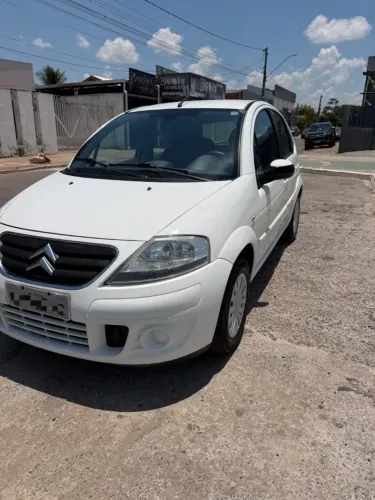 Citroen C3 GLX 1.4/ GLX Sonora 1.4 Flex 8V 5P 2010