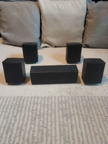 Conjunto de caixas de som Home Theater LG LHB625M
