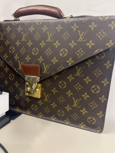 Pasta maleta Louis Vuitton President Classeur Monogram