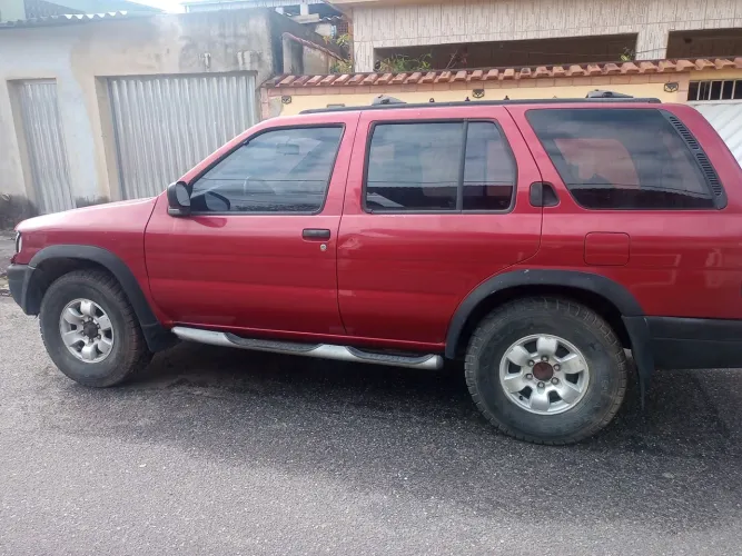 Nissan Pathfinder SE Luxo 3.3 V6 12V 1997
