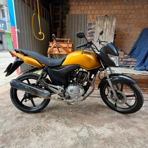 Vendo essa moto quitada e documentação em dias