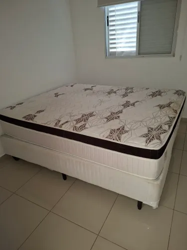 Cama box queen
