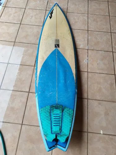 Prancha de Surf 6,6 Performance + Quilhas | Boa Flutuação (Usada)