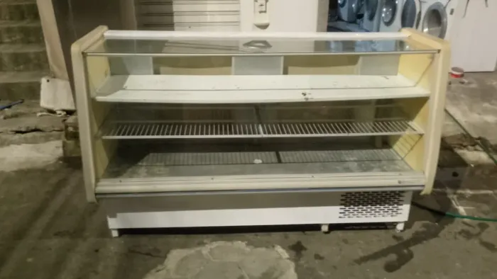 EXPOSITORA DE BEBIDAS