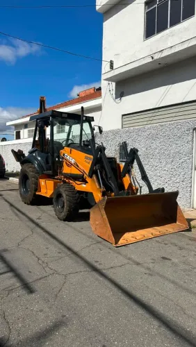 Retroescavadeira case 580M 2012 4x4