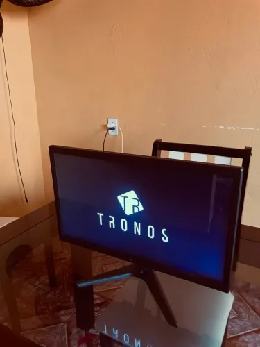 Vende-se monitor + teclado 