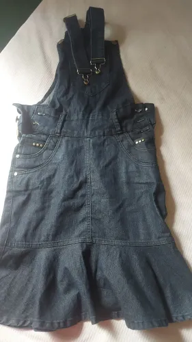 Jardineira jeans