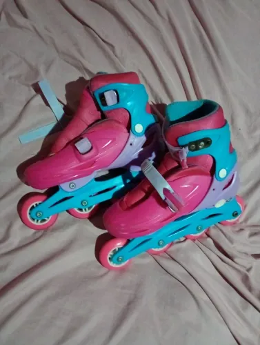 Vende-se esse patins infantil