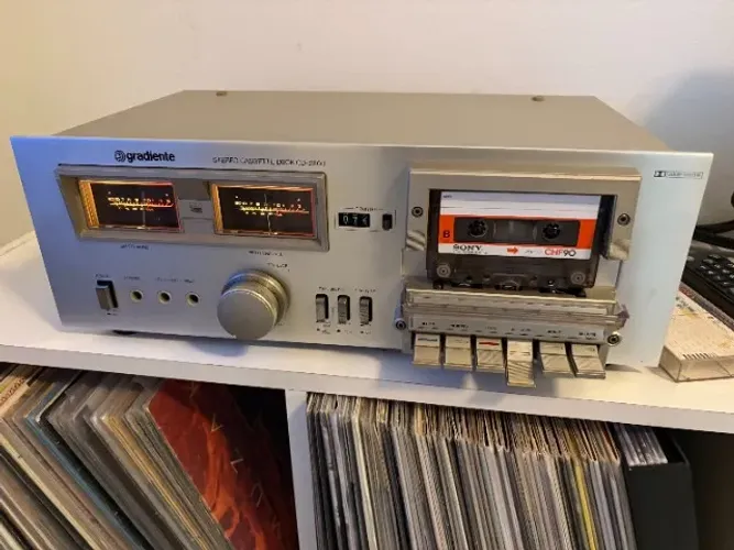 Tape deck Gradiente CD 2800 revisado