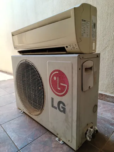 Ar-condicionado Split Springer + LG (para peças ou conserto)