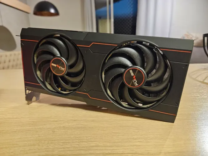 Placa de vídeo RX 6600 XT 8 GB