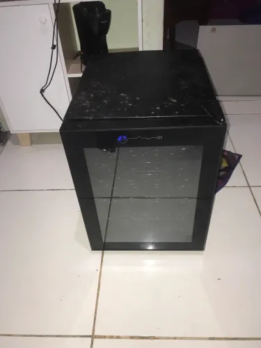 Adega de vinho frigobar 