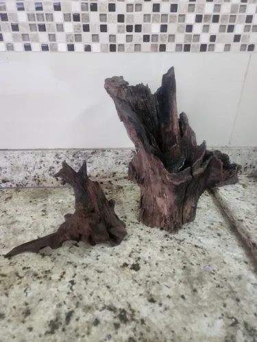 VENDO 2 TRONCOS DE AROEIRA PARA SEU AQUÁRIO 