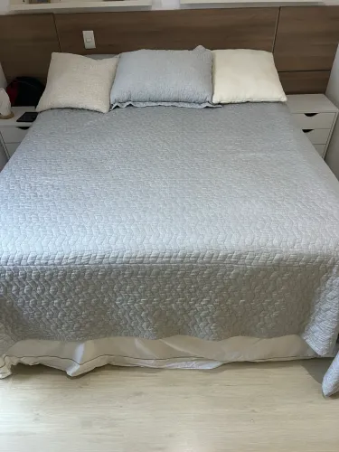 Cama Queen Size - Box Baú de Couro + Colchão Probel