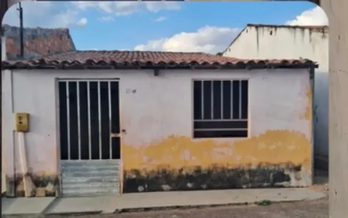 Casa a venda na pedra velha