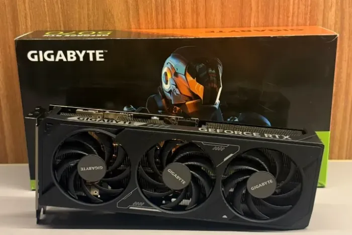 RTX 5070 12GB GIGABYTE