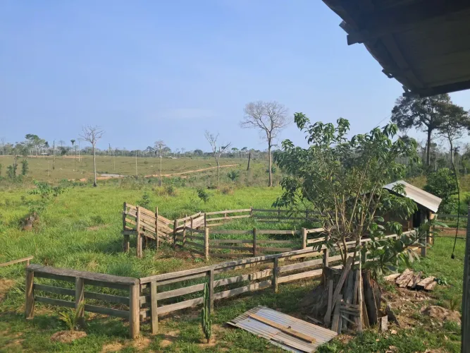 Vendo ou troco 1terra,80HECTARES.Por carro ou caminhonete.Mais informações no *