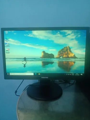 Monitor 22" hdmi,vga,dvi
