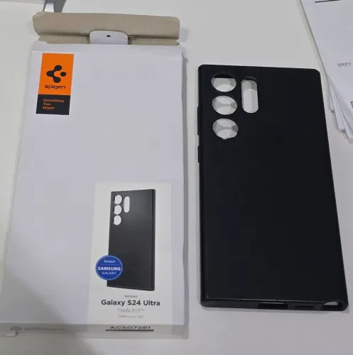 Capa Spigen Thin Fit Galaxy S24 Ultra