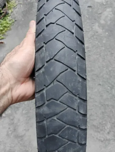 Pneu 90/90-21 Meia Vida
