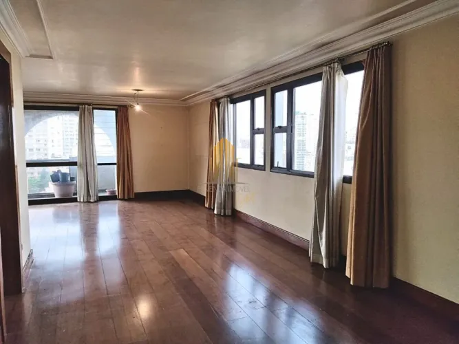 Belas Artes - Apartamento de 108m² com 3 dormitórios sendo 1 suíte e 2 vagas em Perdizes -